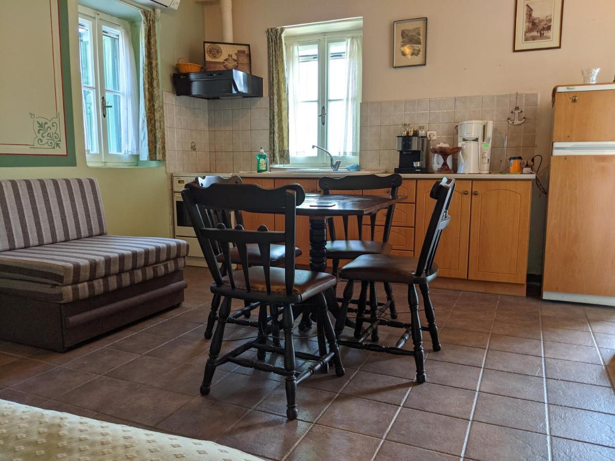 Gerofotis Traditional Guesthouse Est 1892 - Close To Aigio, Akoli, Selianitika Lákka Extérieur photo