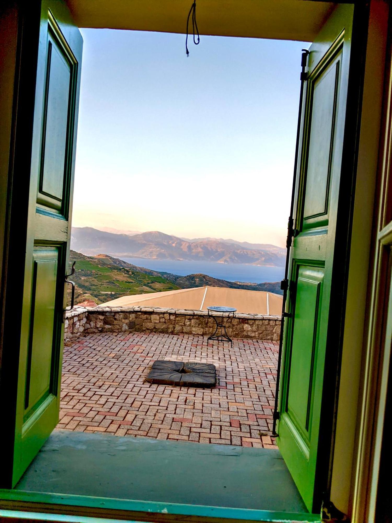 Gerofotis Traditional Guesthouse Est 1892 - Close To Aigio, Akoli, Selianitika Lákka Extérieur photo